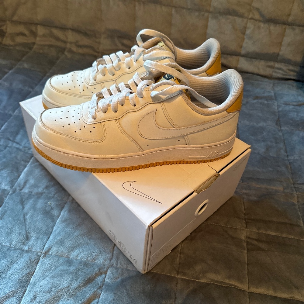 Nike Air Force 1 Men’s 9